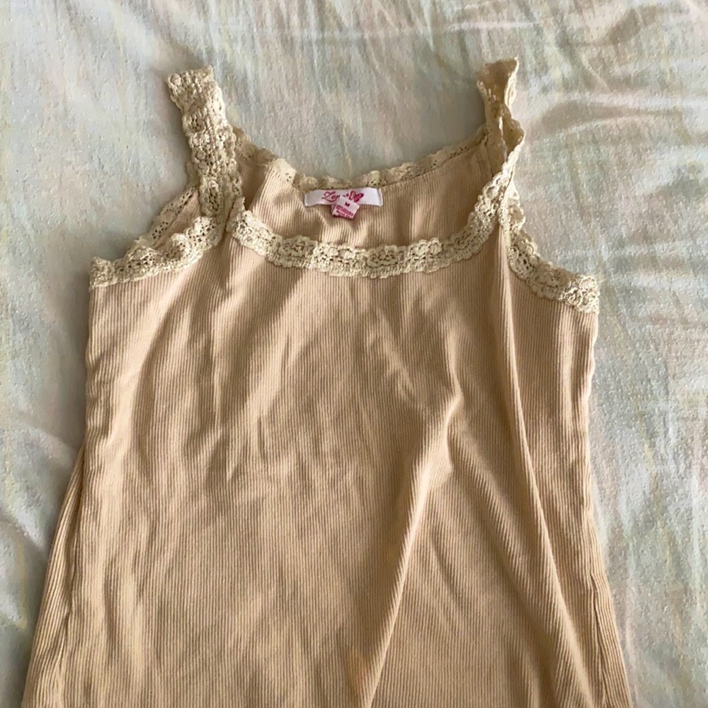 laced tank top